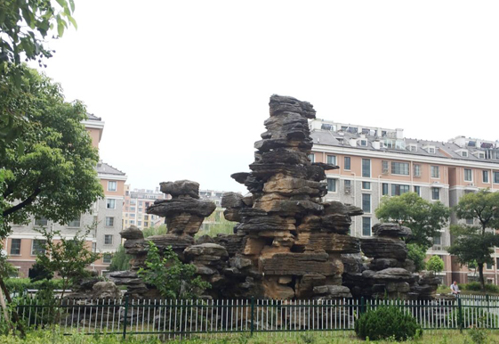 园林假山.jpg